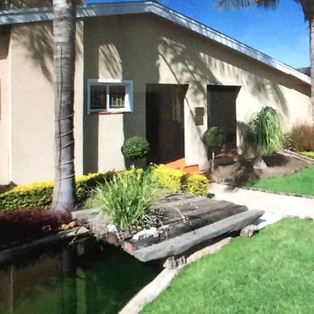 Lu'S Guest House Paarl Exterior photo